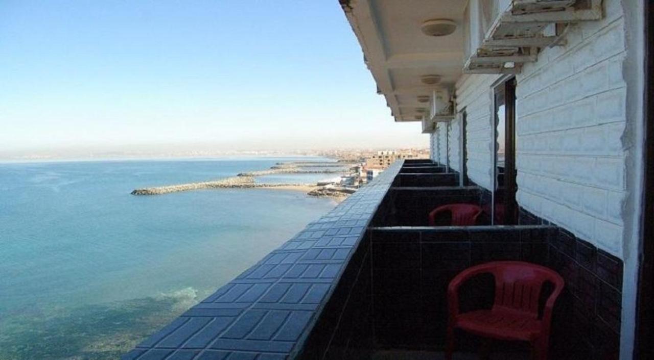 Grand Hotel Adghir Bordj el Kiffan エクステリア 写真